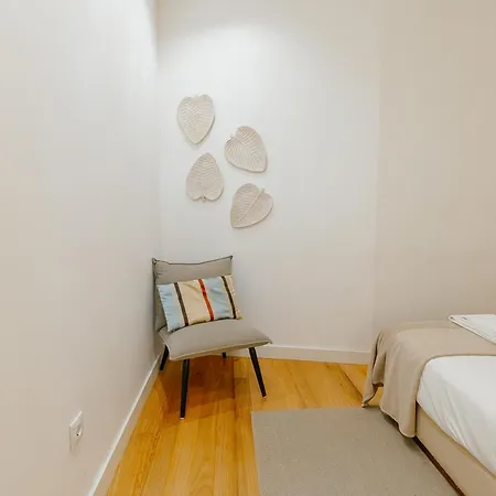 Ribeira Essence By Hosty *